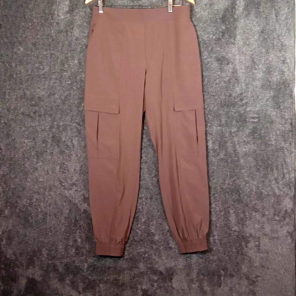 Athleta Chelsea utility jogger women's size 8